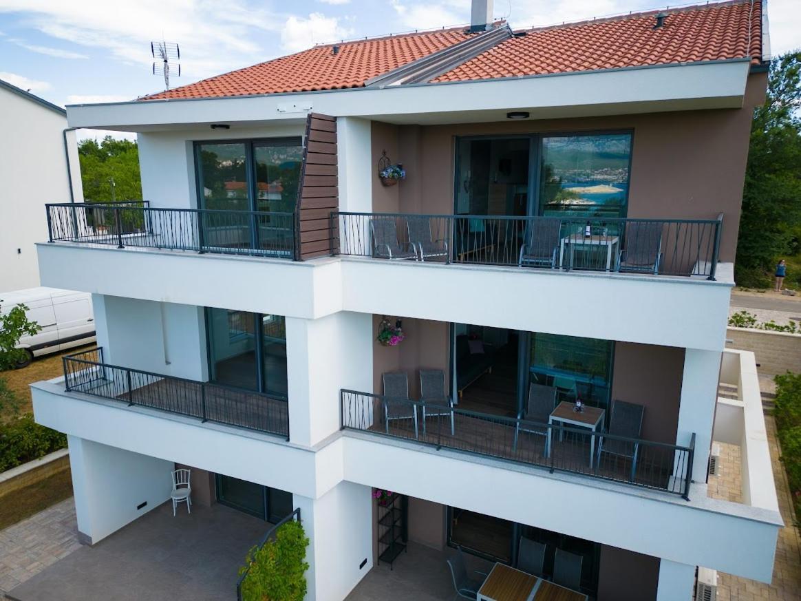 Vila Primorka Apartmani Oleander Šilo Eksteriør billede