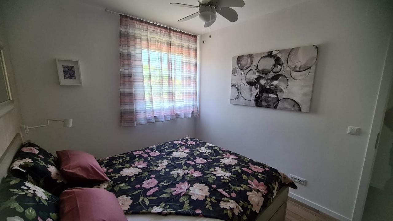 Vila Primorka Apartmani Oleander Šilo Eksteriør billede