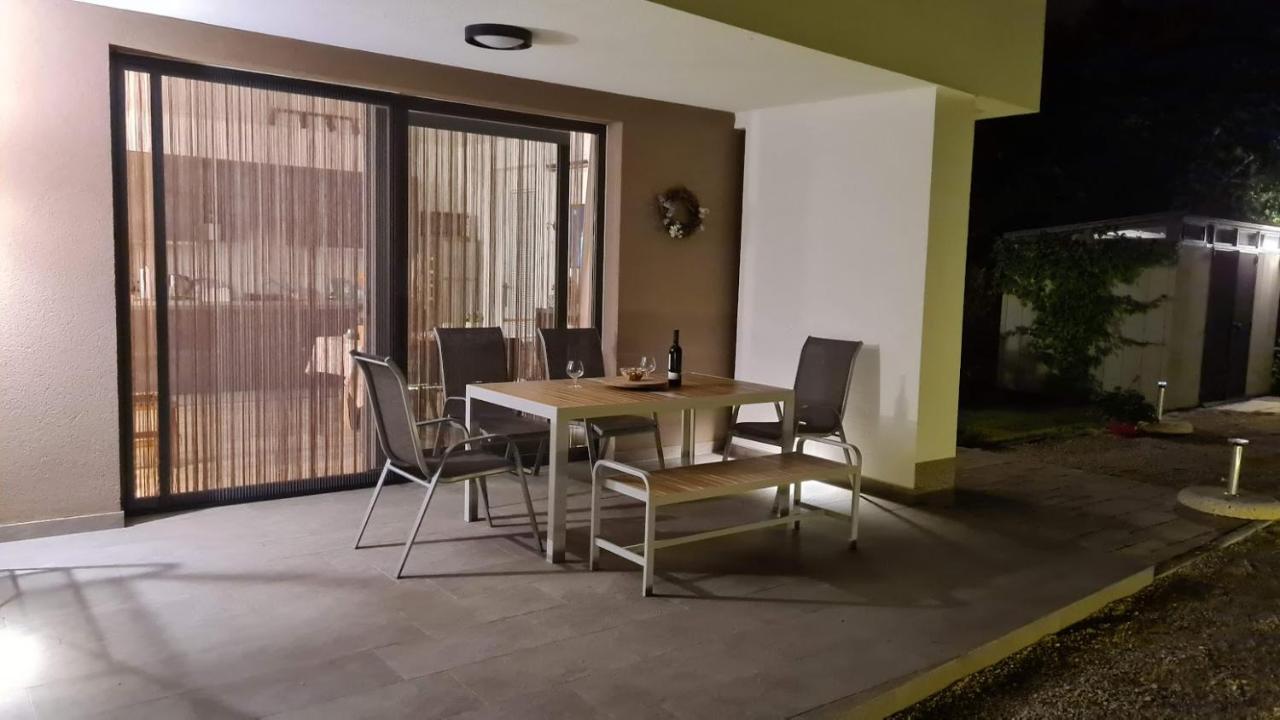 Vila Primorka Apartmani Oleander Šilo Eksteriør billede