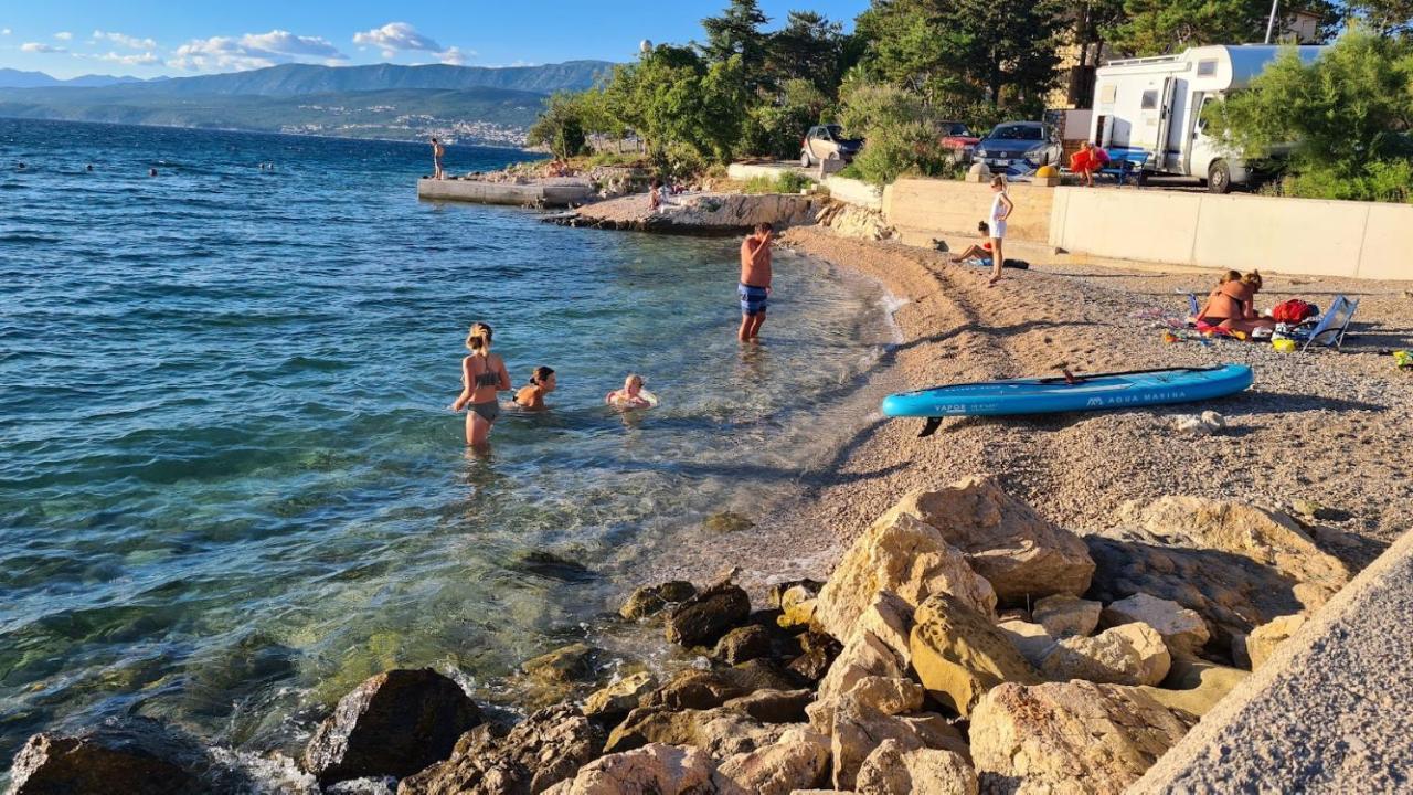 Vila Primorka Apartmani Oleander Šilo Eksteriør billede